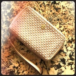 Tory Burch Bags - Tory Burch wallet Tory Burch Bags - Tory Burch wallet